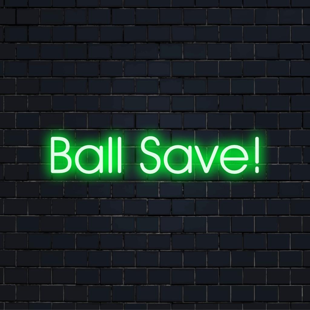 LED-neonreclame met de tekst 'Ball Save!' in levendige kleuren. Perfect als neonmuurkunst voor huizen of speelruimtes, of als gepersonaliseerde LED-decoratie.
