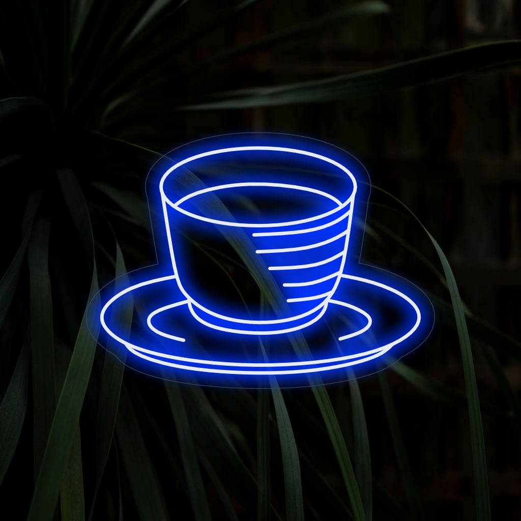 "Bowl of Hot Soup Neon Sign" is een smaakvolle toevoeging aan de restaurantinrichting, met de artistieke weergave van een kom hete soep met een schoteltje eronder. Verlicht uw ruimte met de warme en uitnodigende gloed van deze culinair geïnspireerde neonlamp.