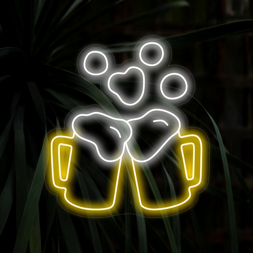 "Cheers With Beer Neon Sign" is een feestelijke en feestelijke toevoeging aan het interieur van uw bar. Een neonlicht dat uitnodigt tot het heffen van uw glas en juichen.