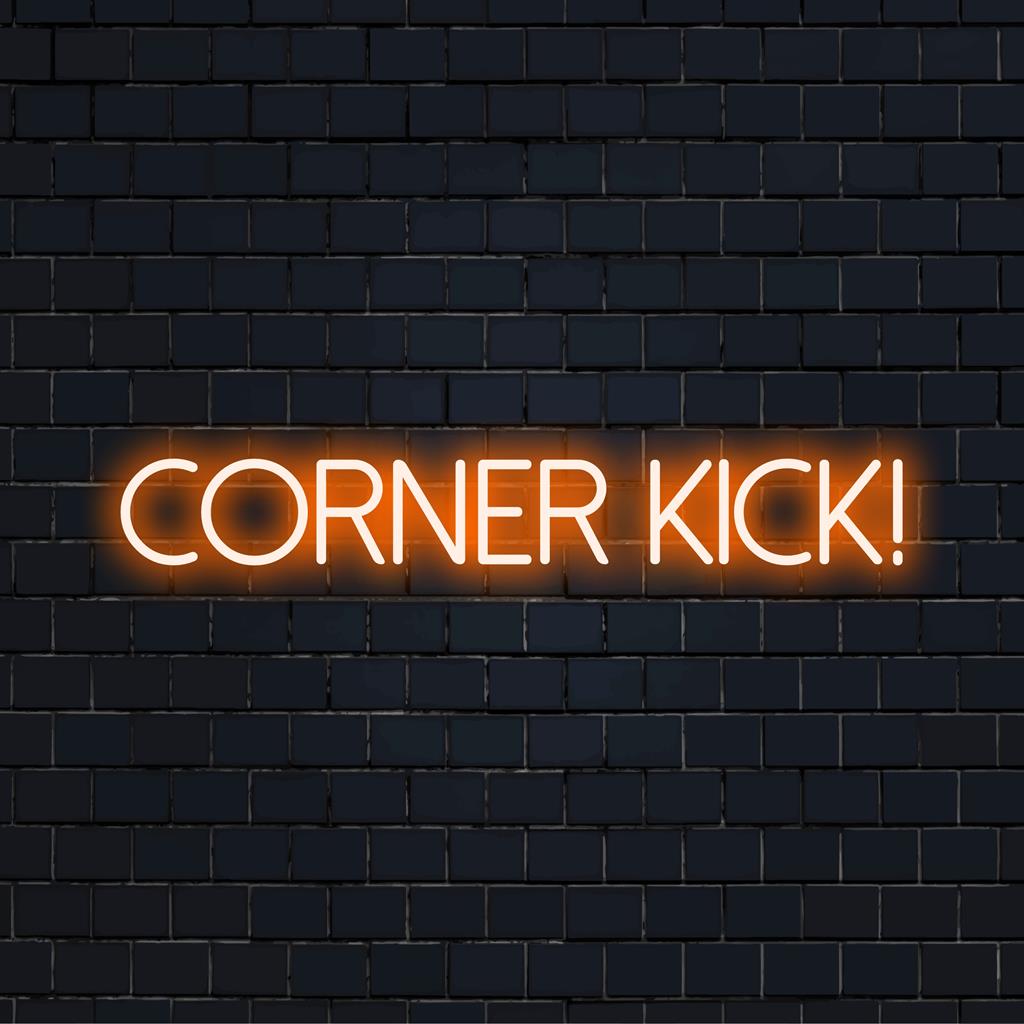 Felgekleurd 'Corner Kick!' LED-neonbord op maat, een opvallend neonkunstwerk aan de muur dat elke ruimte oplicht met een sportieve uitstraling.