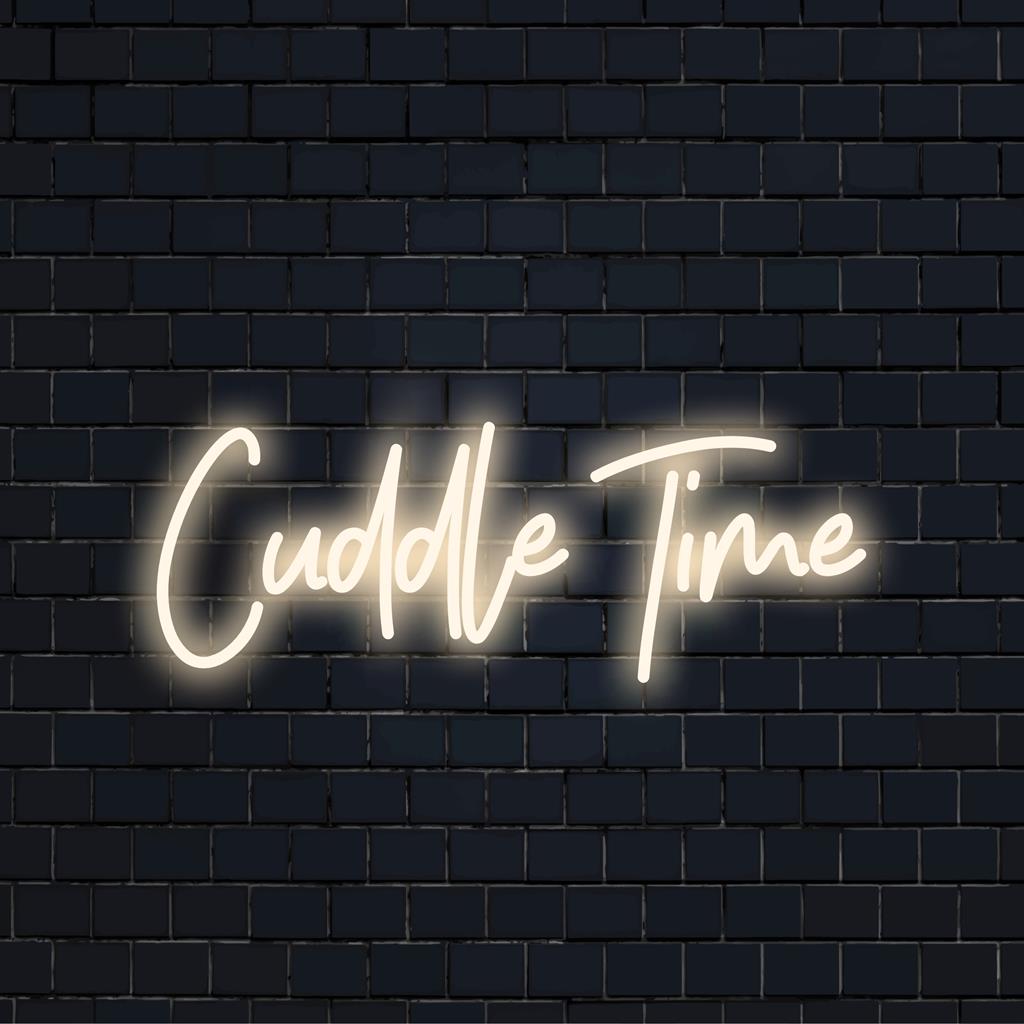 Warme LED-neonverlichting met de tekst 'Cuddle Time', perfect voor gezellige ruimtes. Combineert unieke charme met creatieve neondecoraties.