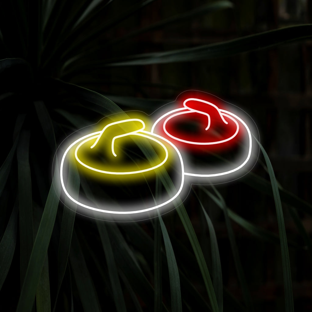 "Curling Rock Neon Sign" ��� Een sportief en dynamisch neonlicht met de iconische curling rock, waardoor uw ruimte levendig wordt en een competitieve sfeer krijgt.