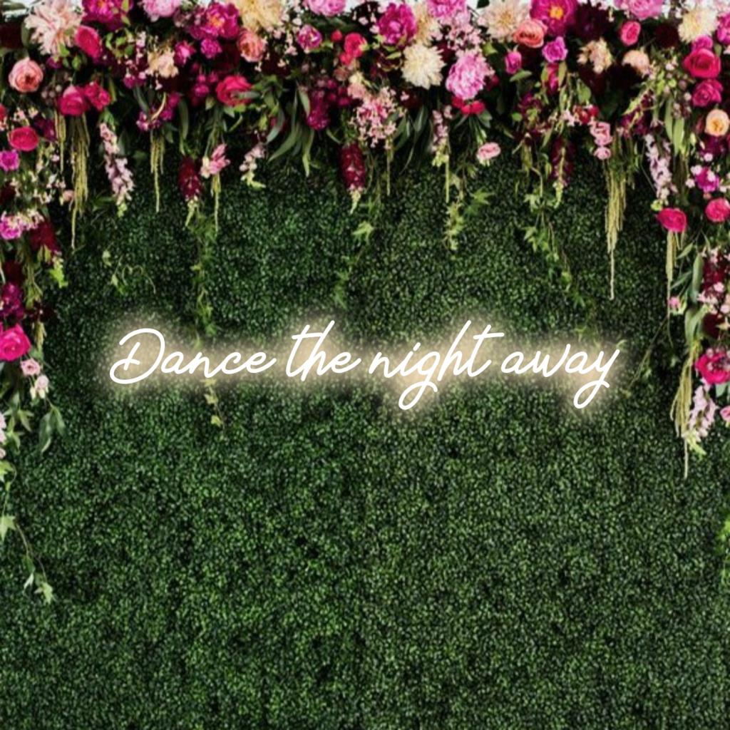 Aanpasbaar LED-neonbord met de tekst Dance The Night Away voor een levendige decoratie, ideaal voor clubs en dansliefhebbers.