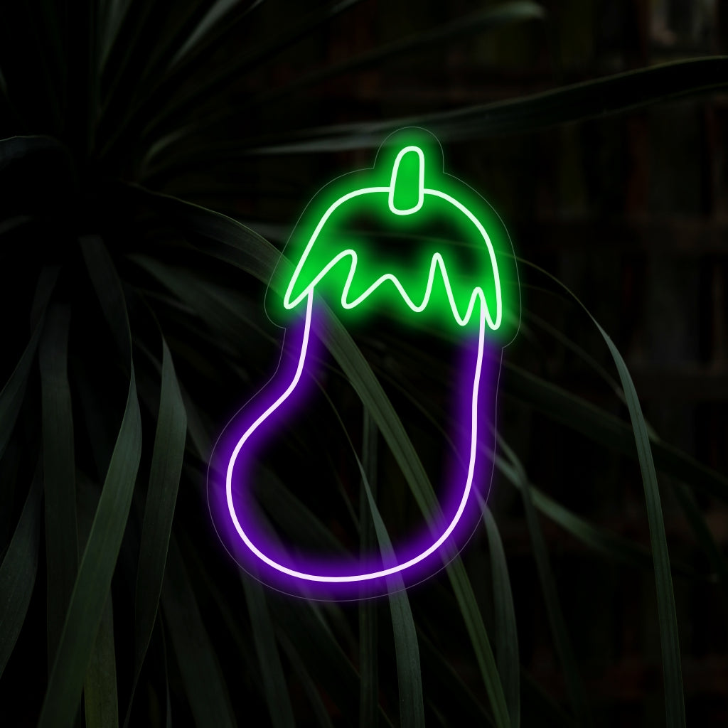 "Eggplant Neon Sign" licht op met een levendige gloed, perfect voor moderne keukens en vegetarische restaurants, en laat de stijlvolle esthetiek van deze veelzijdige groente zien.