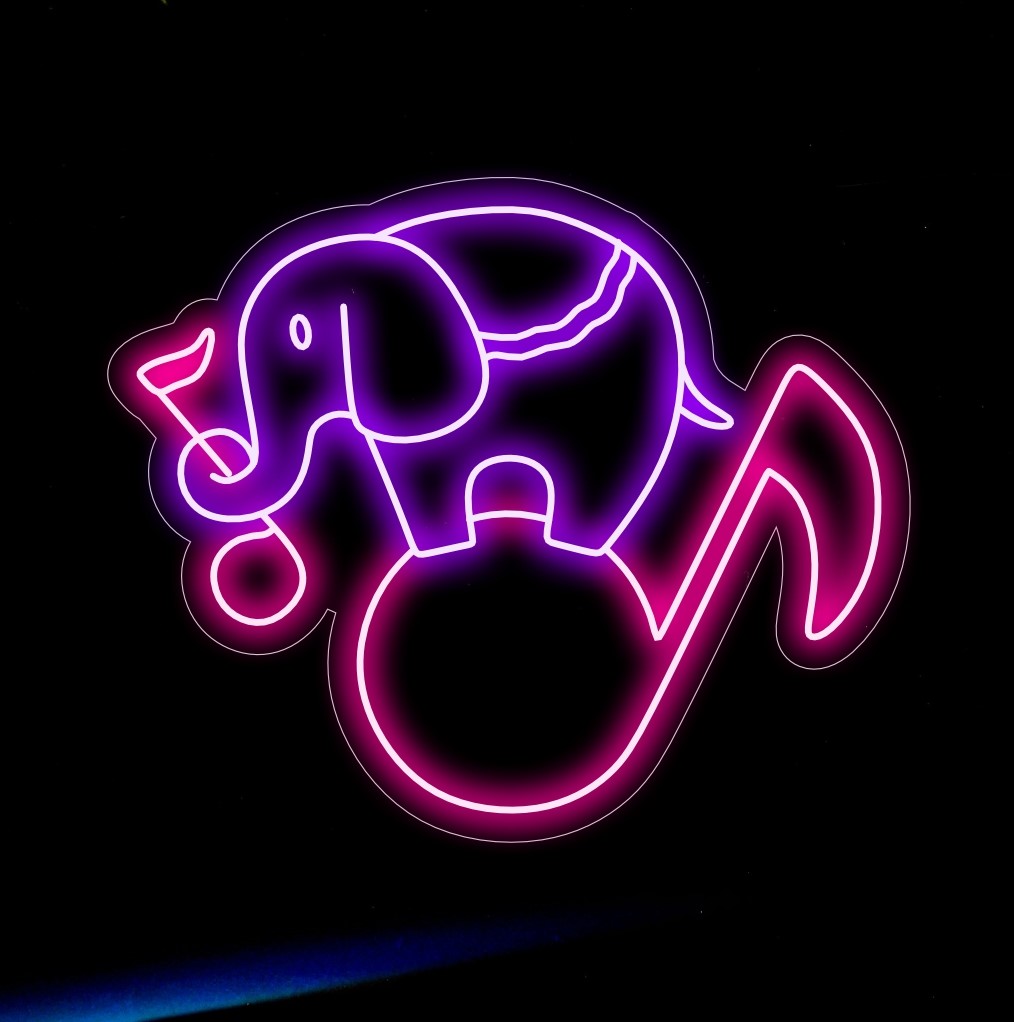 Het neonbord "Elephant Silhouette with Music Notes" licht harmonieus op en combineert een majestueuze uitstraling met ritmische noten. Perfect voor muziekstudio's en culturele ruimtes.