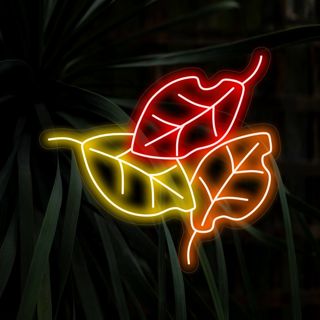 "Fall Leaves Neon Sign" licht op met warme herfsttinten en is ideaal voor seizoensgebonden decoraties en ruimtes die de schoonheid van de herfst vieren. Het creëert een gezellige en uitnodigende sfeer.