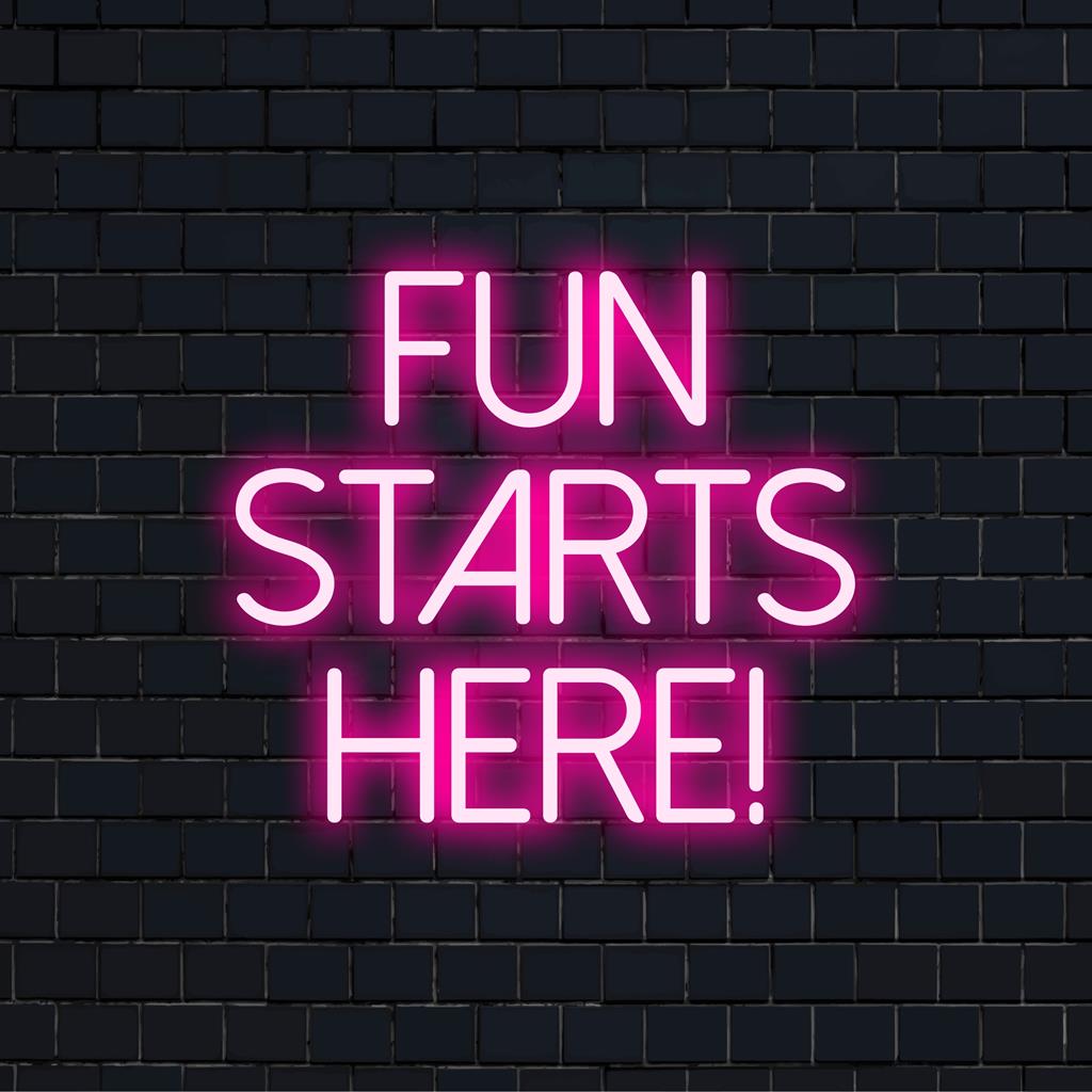Kleurrijk led-neonbord met leuke tekst: Fun Starts Here! Ideaal om elke ruimte te voorzien van levendige neondecoratie.