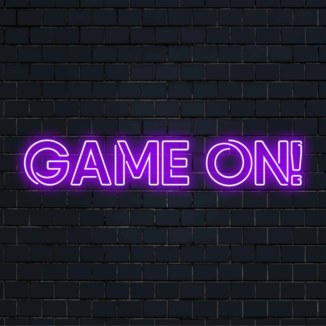 Levendig 'Game On!' LED-neonbord, perfecte neonverlichting voor speelkamers, met opvallende letters en een dynamisch ontwerp.
