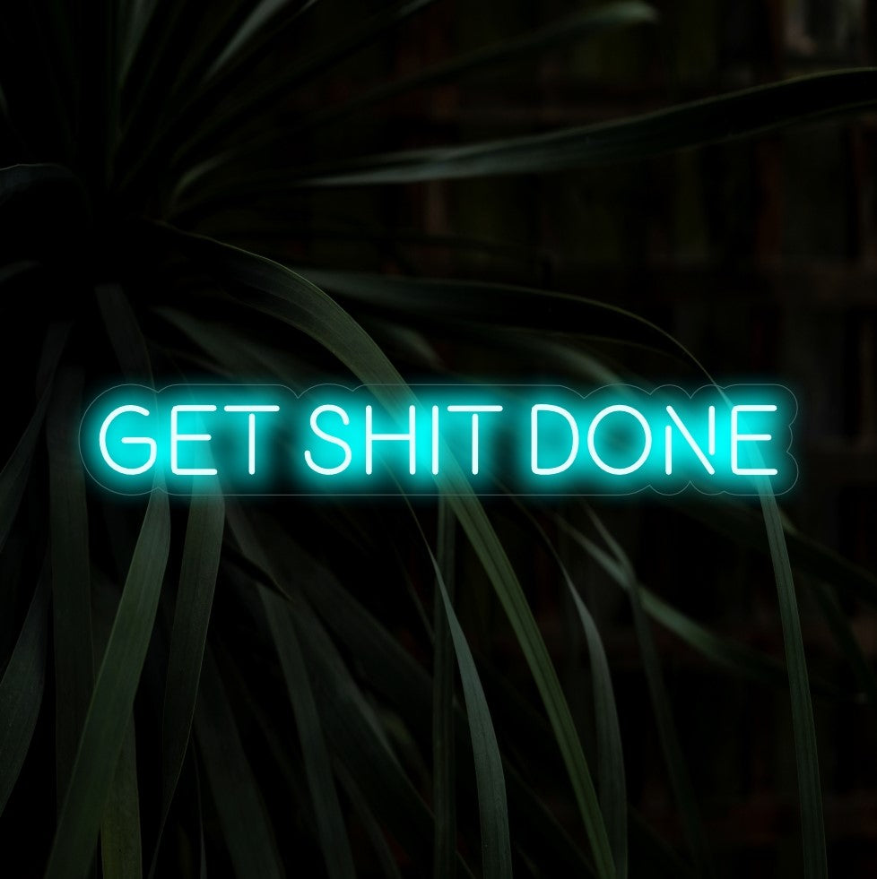 "Get Shit Done Neon Sign" - Straalt motiverende energie uit, perfect voor op de werkplek en thuiskantoren, en geeft mensen die productief willen zijn de kracht die ze nodig hebben.