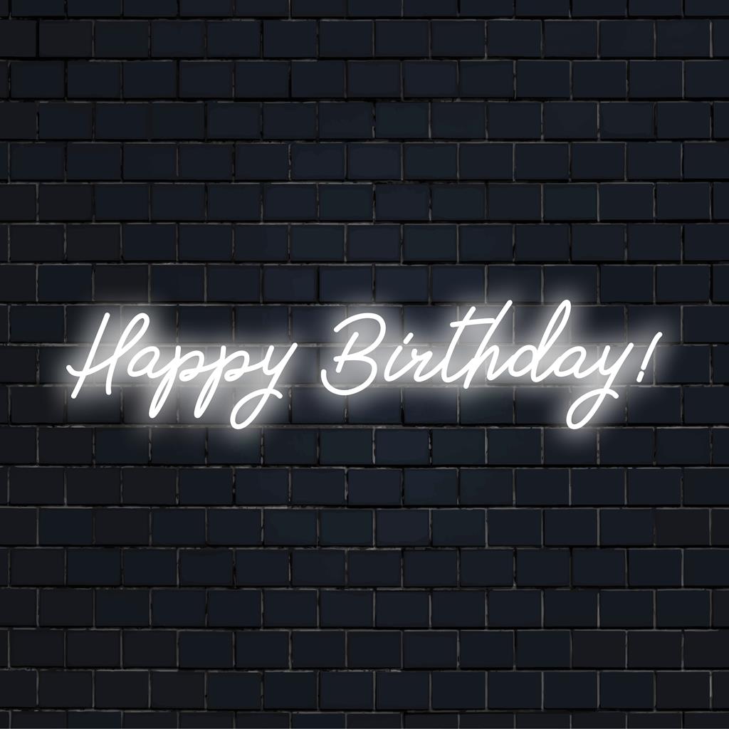 Op maat gemaakt LED-neonbord met de levendige tekst Happy Birthday!, perfect voor feestelijke decoratie en gepersonaliseerde verlichting.