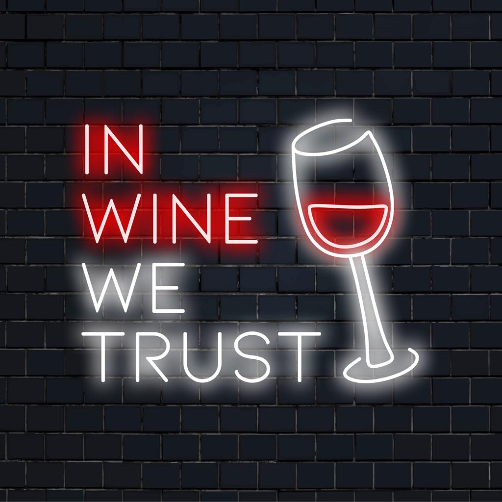 Op maat gemaakt LED-neonbord met de tekst In Wine We Trust, perfect voor wijnliefhebbers en thuisbars. Het geeft elke ruimte een warme gloed.