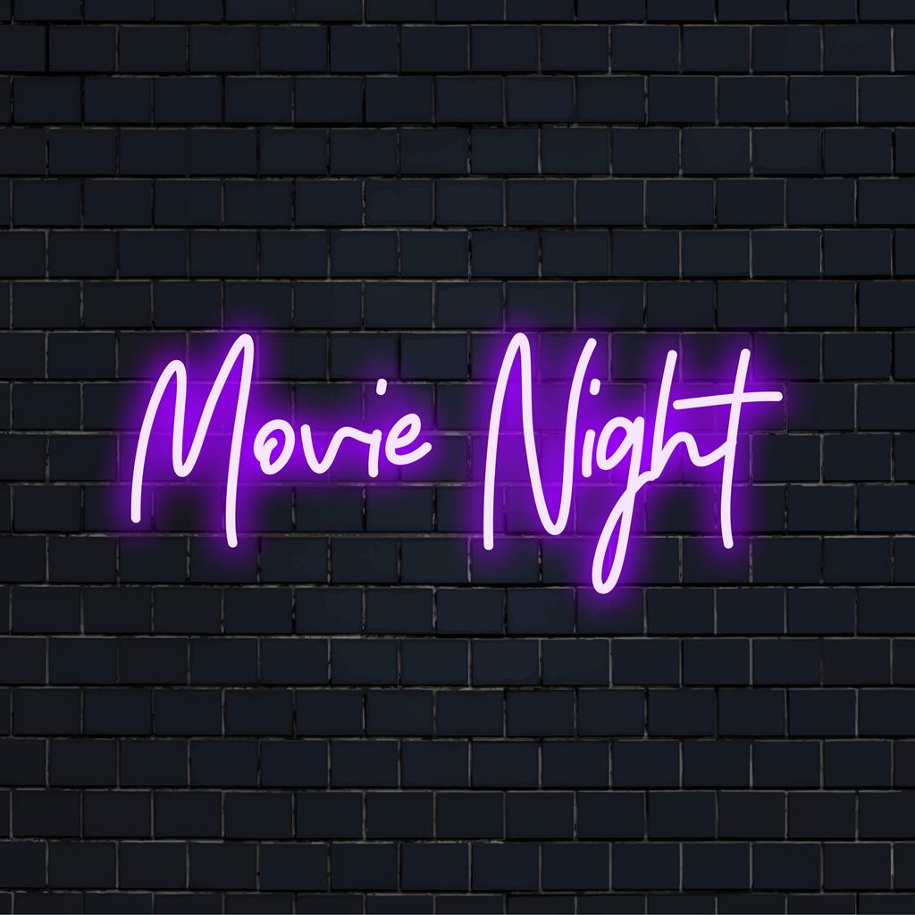Gepersonaliseerde LED-neonreclame met de tekst 'Filmavond' in fel neon, perfect voor thuisbioscoopdecoratie. Ideale neon-muurkunst voor filmliefhebbers.
