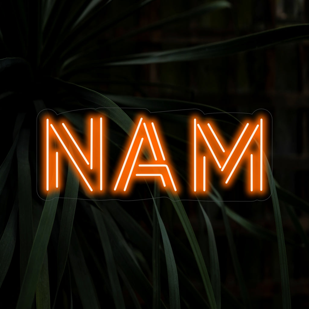 "NAM Neon Sign" is een strakke en minimalistische toevoeging, perfect voor ruimtes die eenvoud en modern design waarderen. Verlicht met eigentijdse stijl!