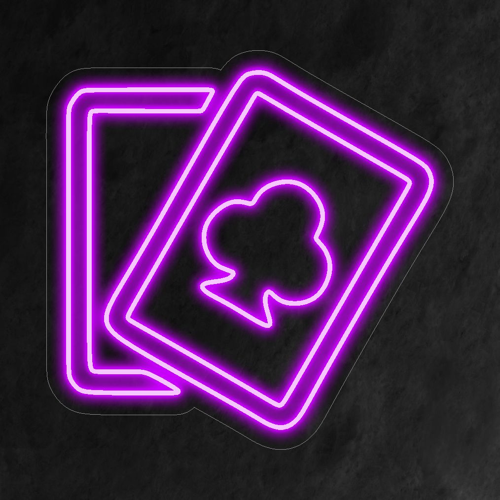 "Playing Cards Neon Sign" is een levendige en speelse toevoeging, perfect voor ruimtes die de spanning van kaartspellen omarmen. Verlicht met de geest van games en entertainment!
