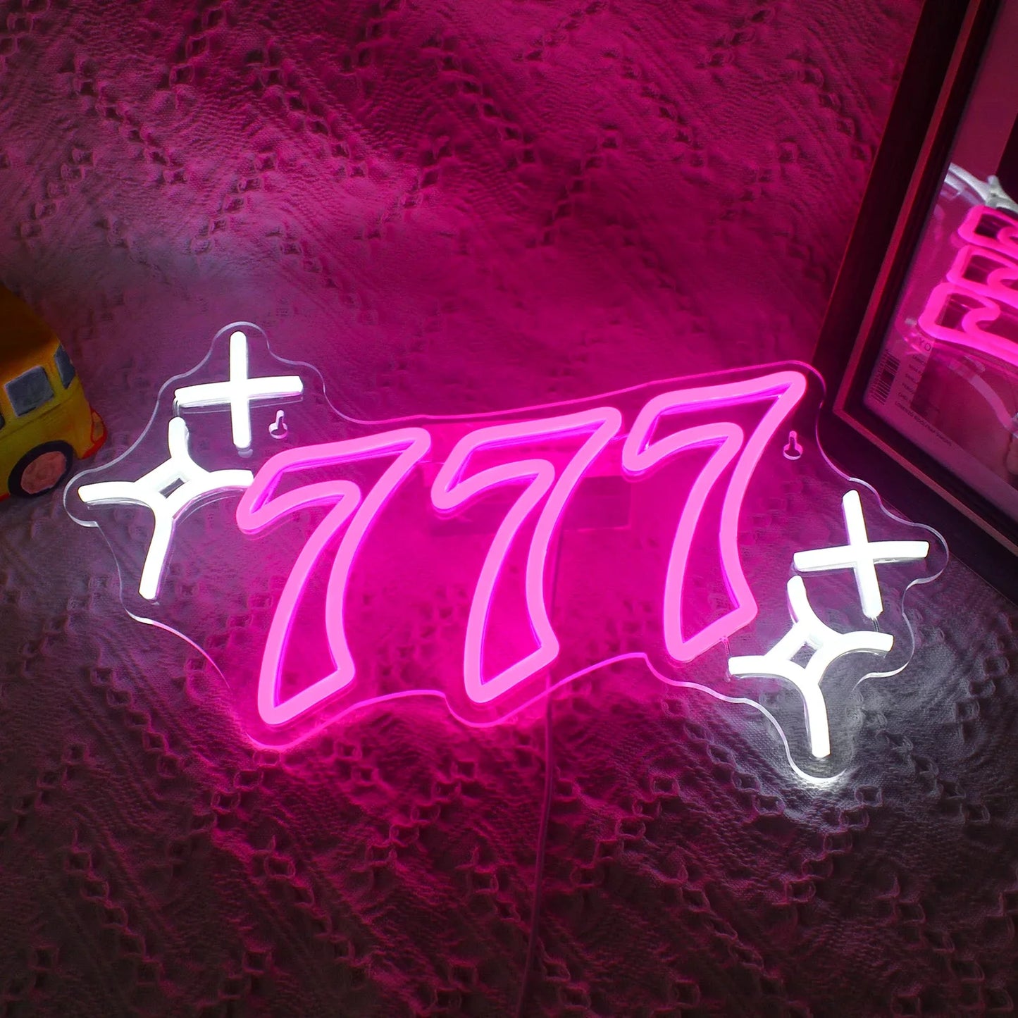 Geluksgetal 777 5V USB LED Neon Sign - Budgetvriendelijk