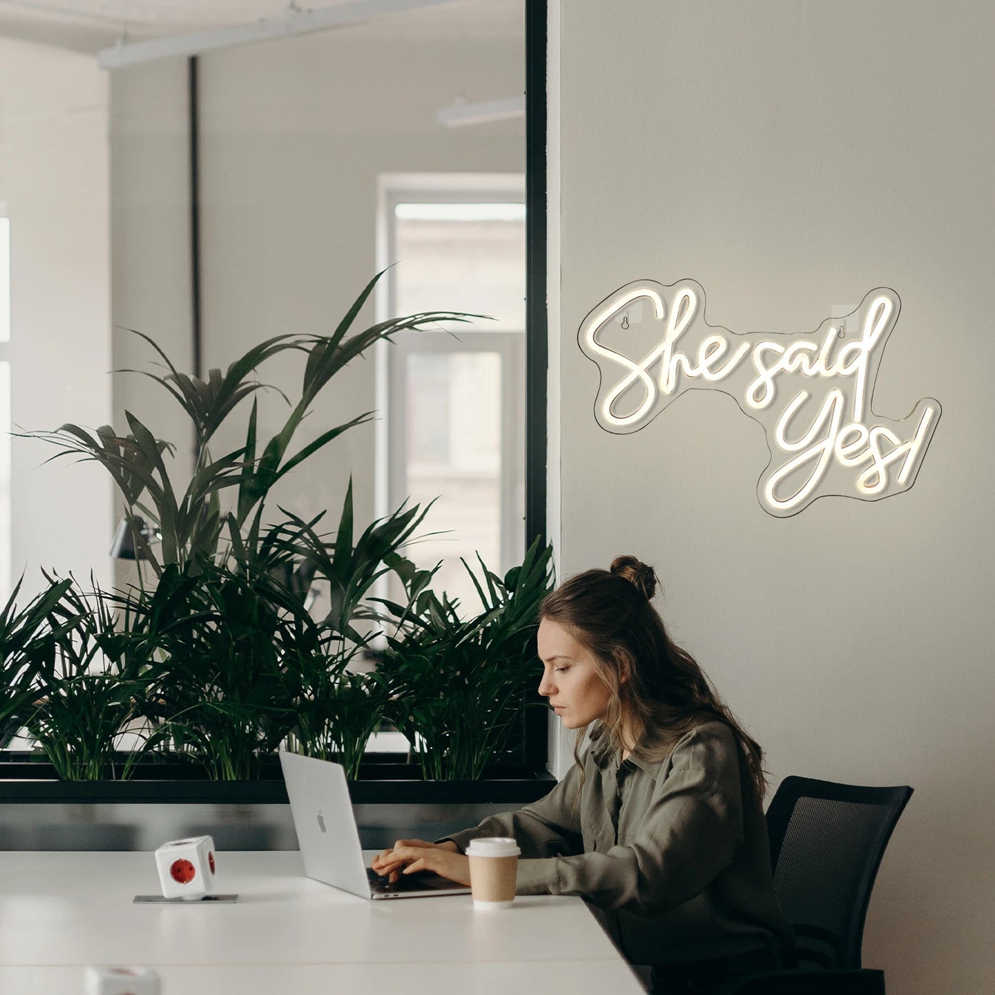 She Said Yes 5V USB LED Neon Sign - Budgetvriendelijk