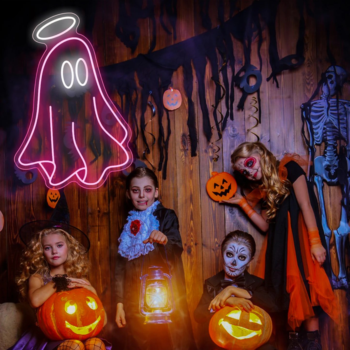 Een levendig, gloeiend Ghost LED-neonbord in een zachte, witte tint.