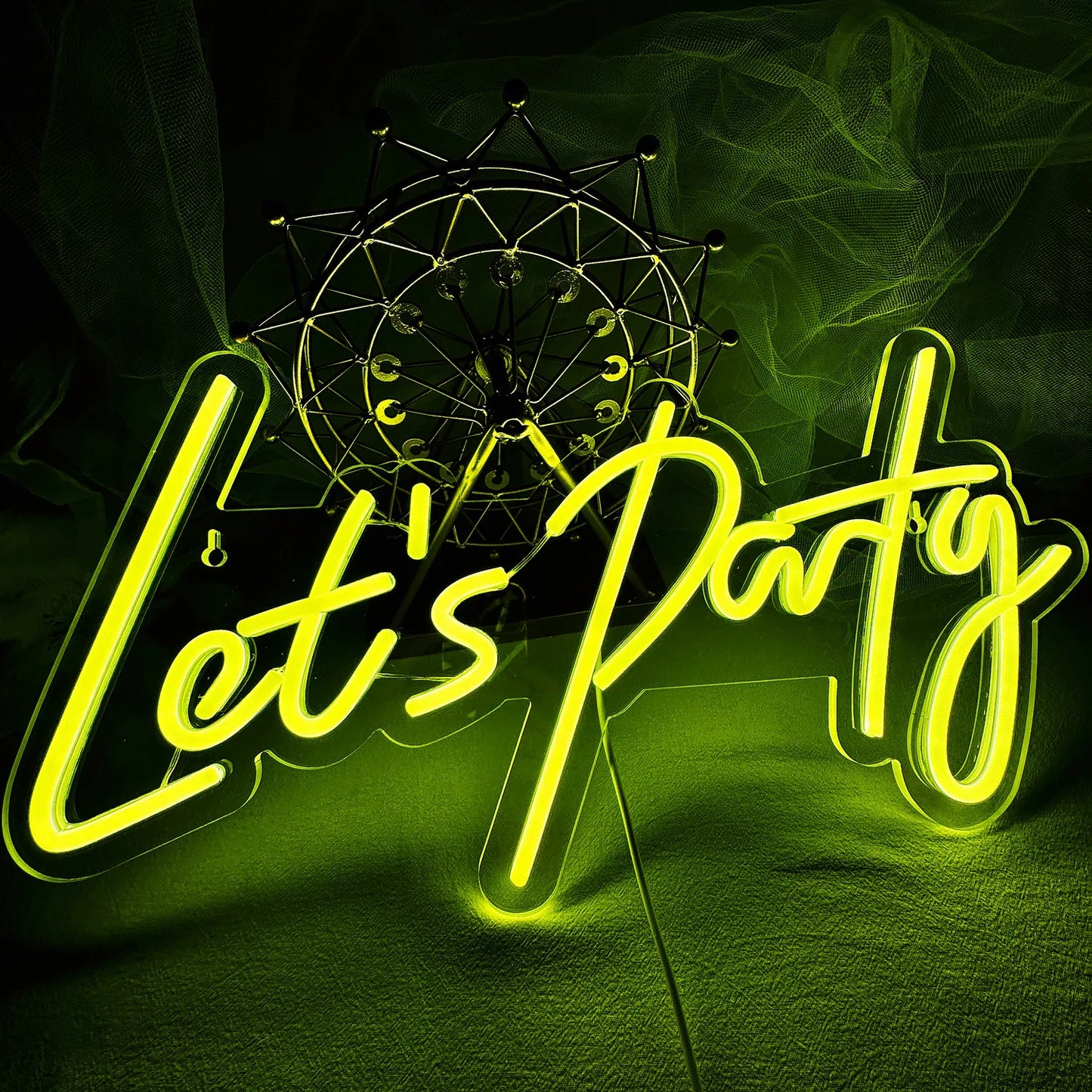 Op de afbeelding is een levendig "Let's Party" LED-neonbord te zien.