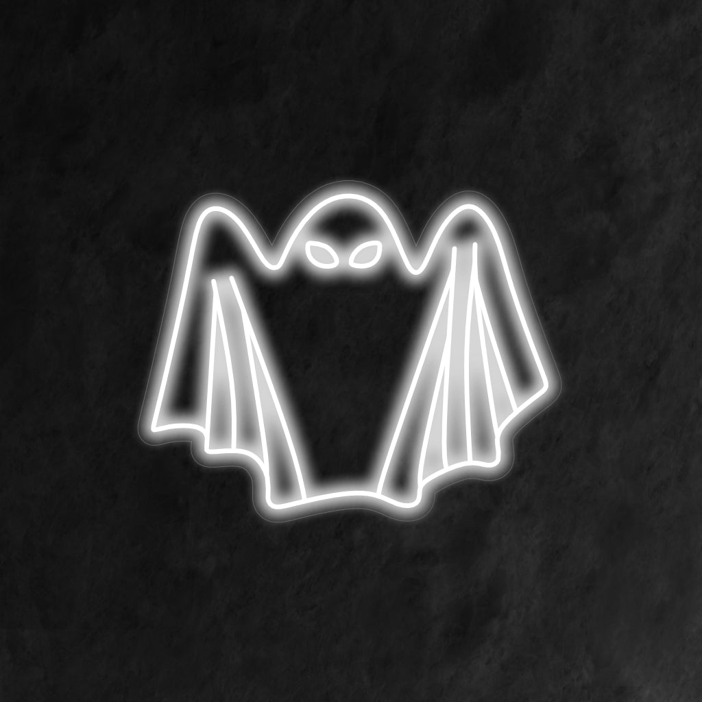 "Sheet Ghost Neon Sign" heeft een speelse en spookachtige uitstraling met het klassieke spooksilhouet. Het verlicht uw ruimte met een feestelijke en griezelige gloed.