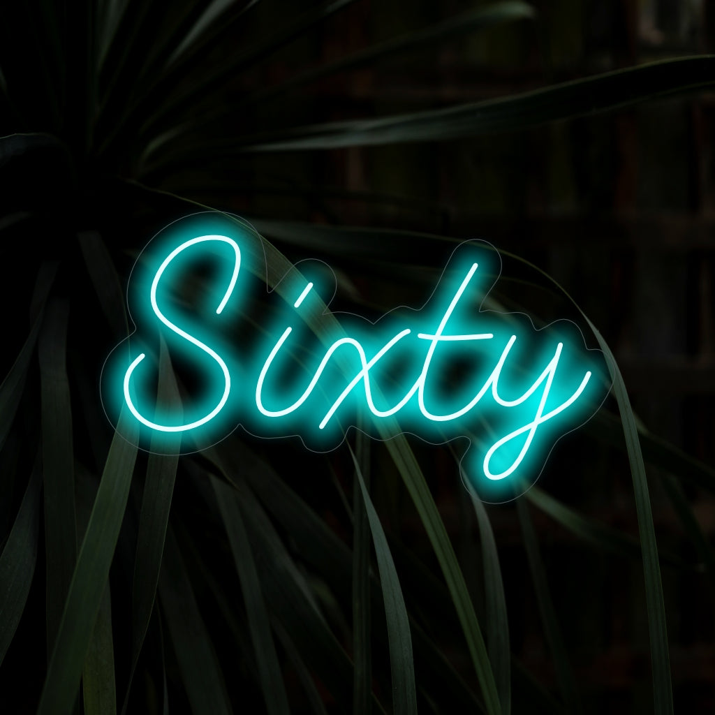 "Sixty Neon Sign" voegt een strak en stijlvol tintje toe met het oplichtende nummer, waardoor er een moderne en feestelijke sfeer in uw ruimte ontstaat.