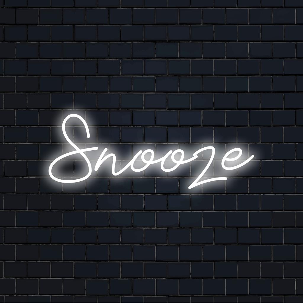 Een levendig Snooze LED-neonbord, perfect voor elke ruimte. Het combineert neonkunst met elegante details voor een unieke inrichting.