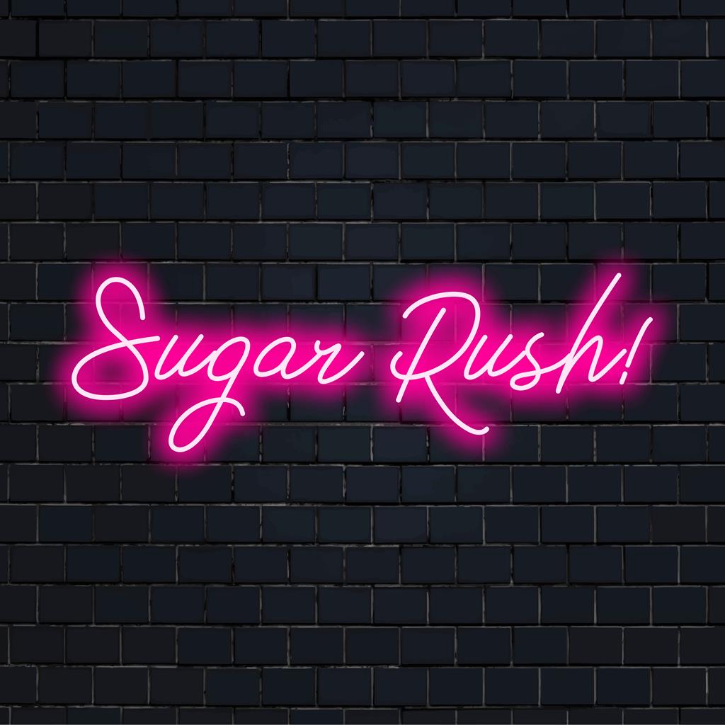 Handgemaakt LED-neonbord met de levendige Sugar Rush!-tekst, ideaal voor aangepaste neonverlichting en een persoonlijke stijl.