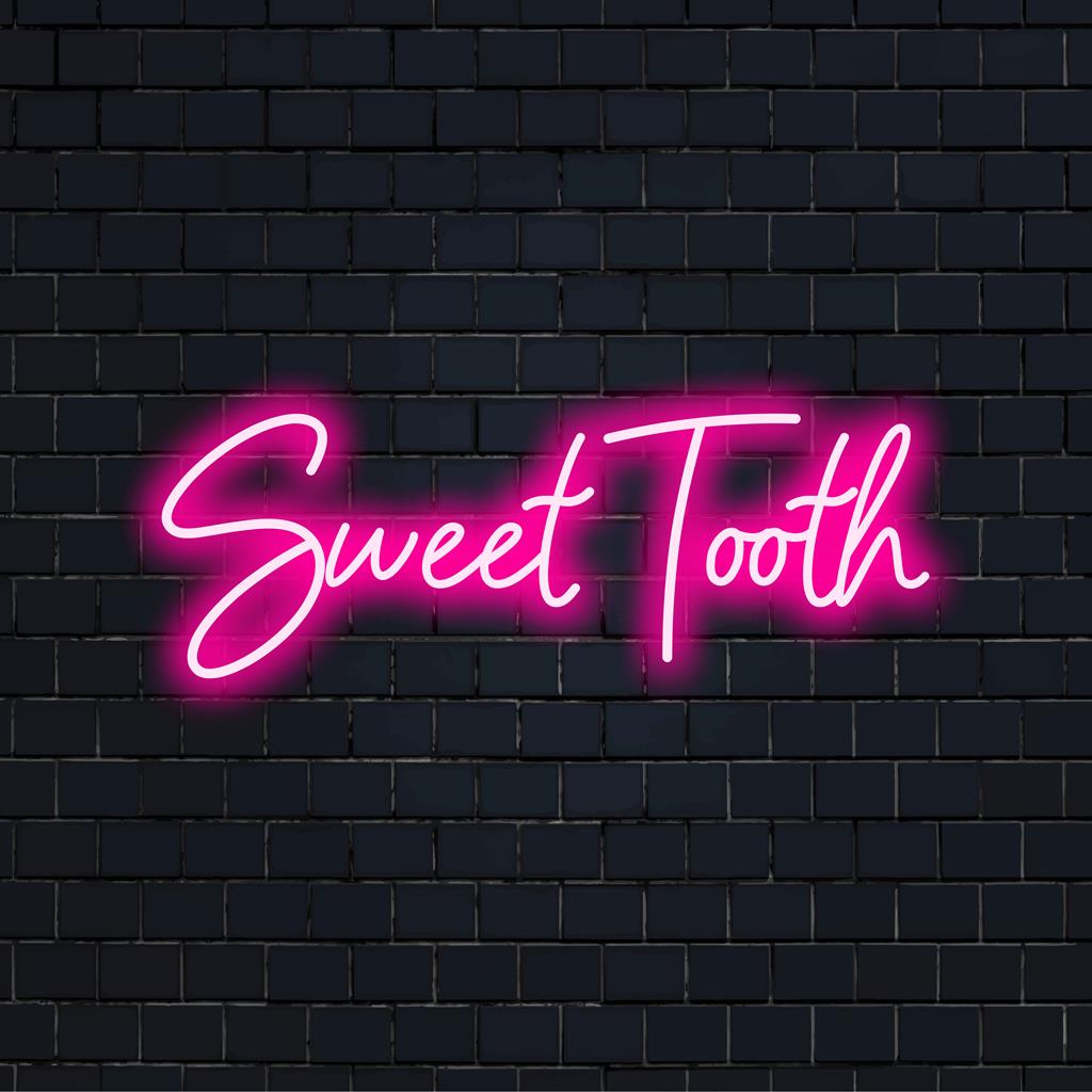 Sweet Tooth op maat gemaakte LED-neonreclame verlicht elke ruimte met levendige artistieke uitingen en gepersonaliseerde LED-neonbriljantie.