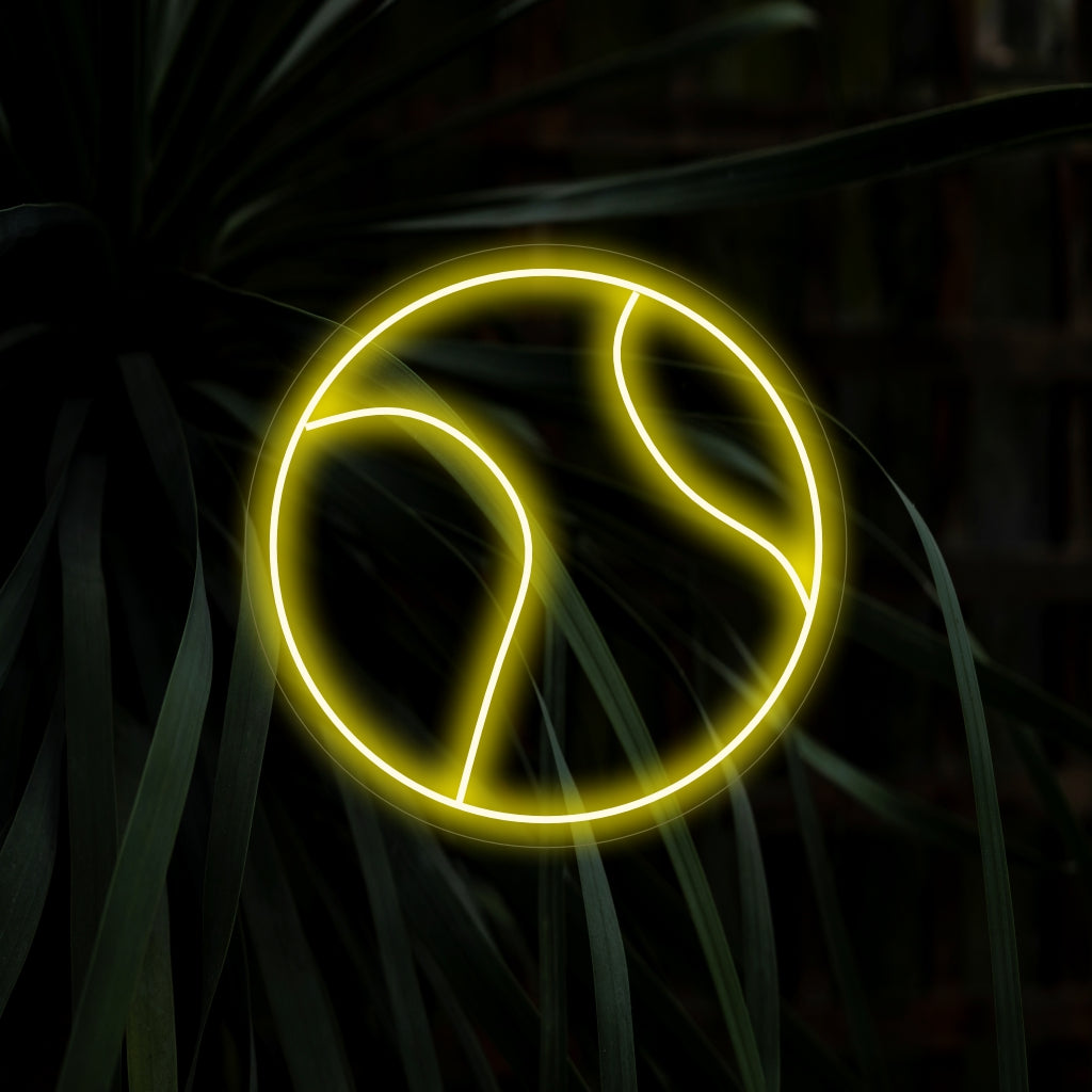 "Tennis Ball Neon Sign" voegt een sportieve sfeer toe met het dynamische ontwerp en werpt een energieke gloed die de opwinding en het atletische vermogen van tennis in uw ruimte viert.