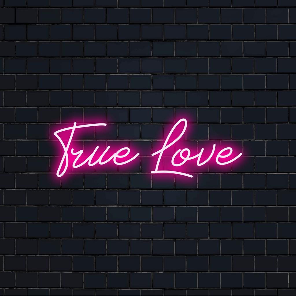 Fel LED-neonbord met de tekst True Love, dat een vleugje romantiek en persoonlijke stijl toevoegt, ideaal voor thuis of op evenementen.