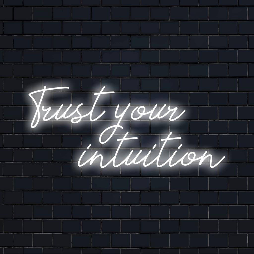 Levendig Trust Your Intuition LED-neonbord, perfect voor gepersonaliseerde wanddecoraties en stijlvolle neonlichtkunst.