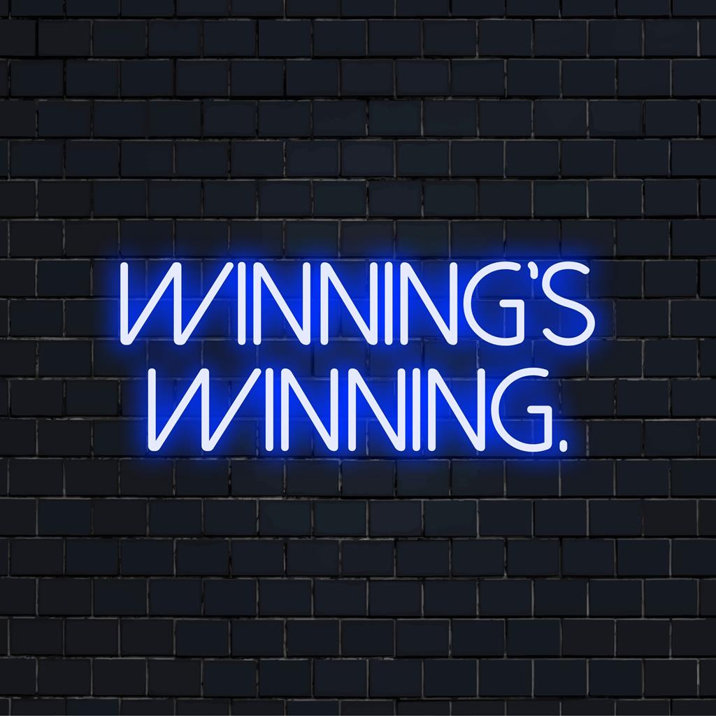 Levendig, op maat gemaakt LED-neonbord met dynamische neonkunst, perfect voor gepersonaliseerde decoratie en opvallende verlichting.