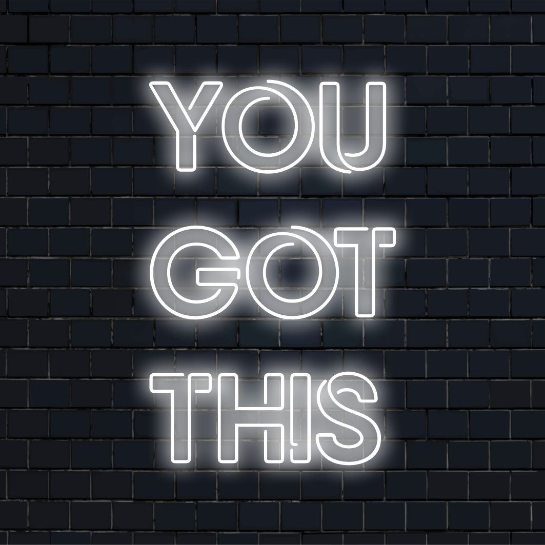 Op maat gemaakt LED-neonbord met de tekst You Got This in levendige kleuren, perfect voor motiverende neonmuurkunst en moderne inrichting.