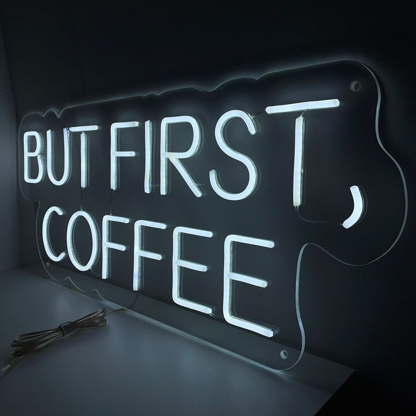 Maar eerst, koffie neonreclame - The Art Neon