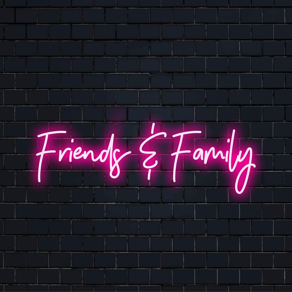 Veelzijdig LED-neonbord met de tekst 'Vrienden' en 'Familie'. Een perfect neonstuk voor elke sociale ruimte.