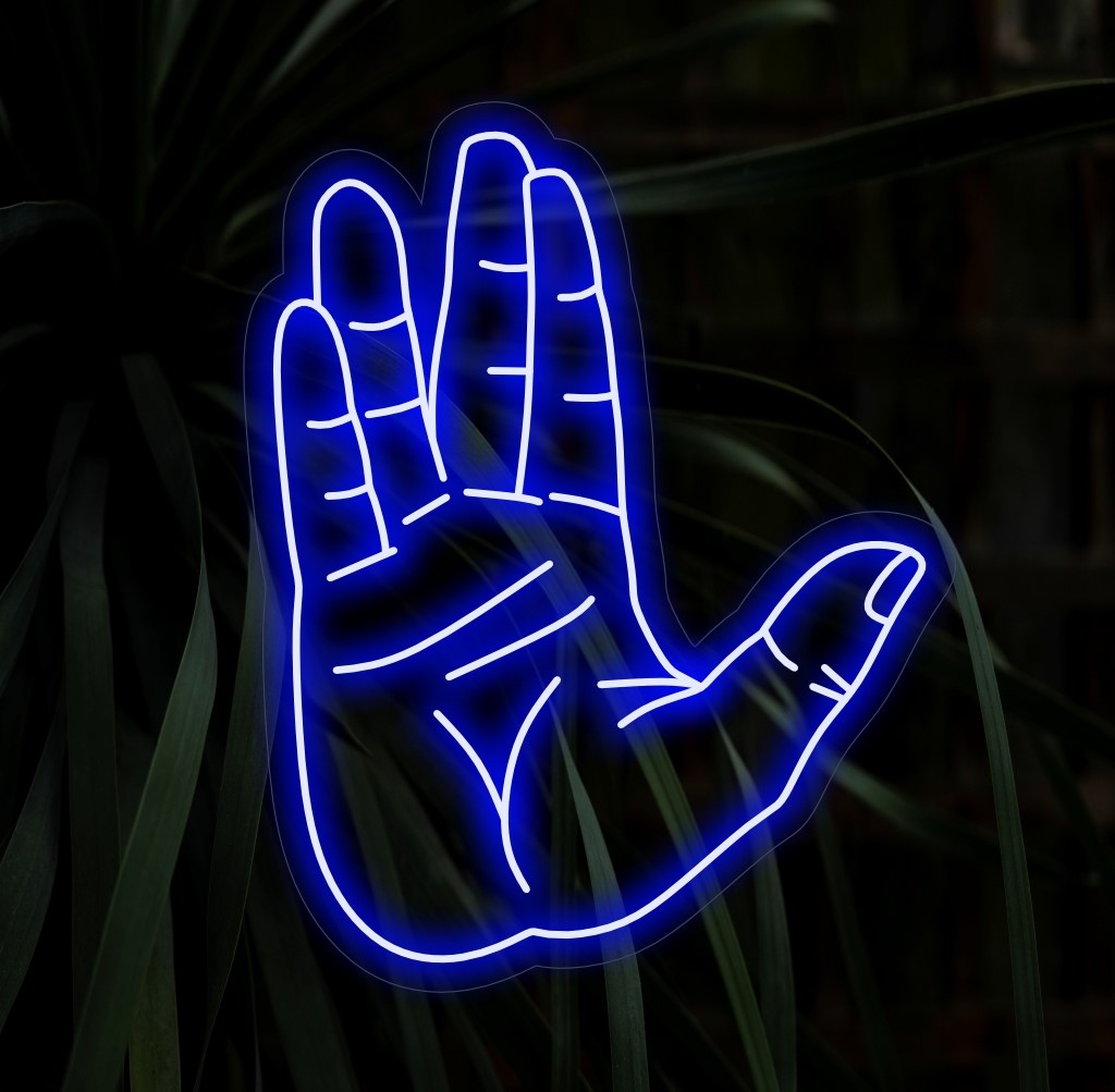 "Live Long And Successful Vulcan Salute Neon Sign" is een kosmische en inspirerende toevoeging voor ruimtes die op zoek zijn naar een vleugje sciencefictionwijsheid. Verlicht met intergalactische vibes!