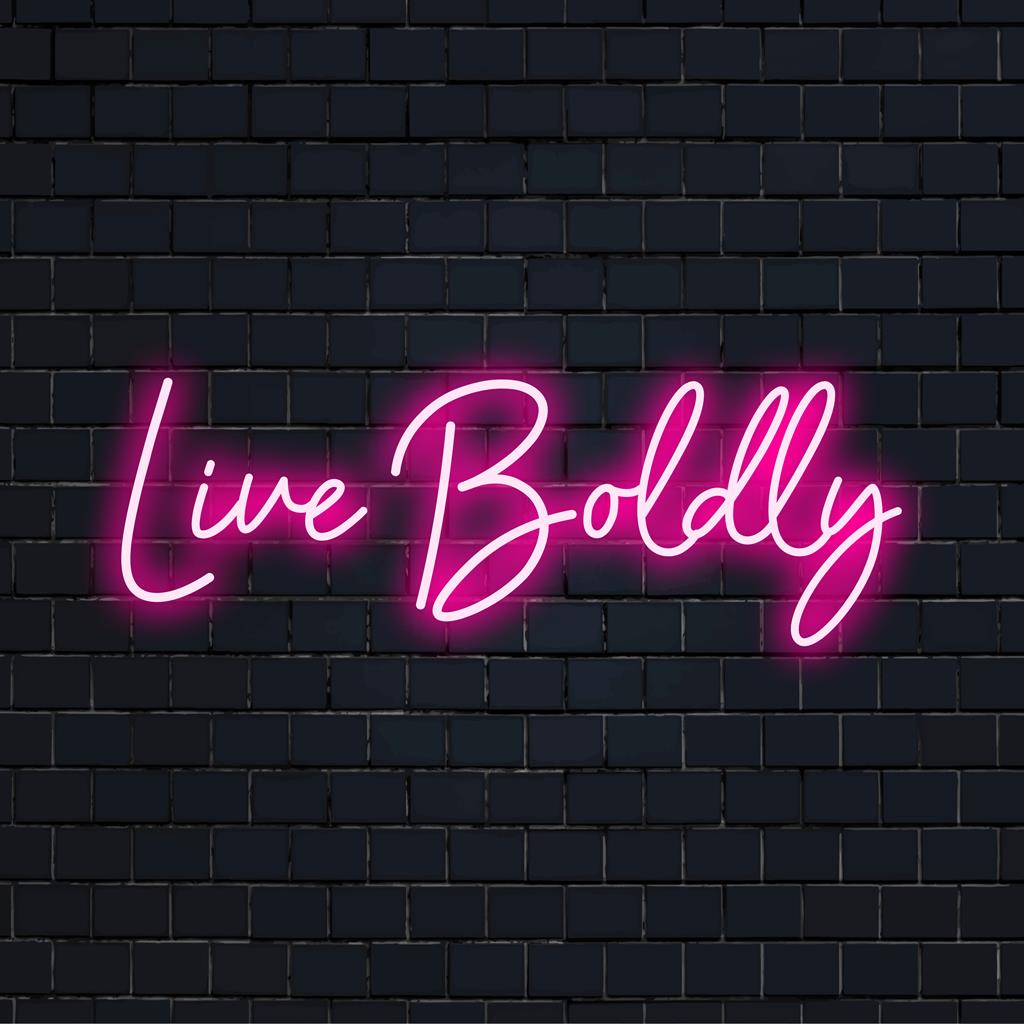 Levendig, op maat gemaakt LED-neonbord met de slogan Live Boldly; perfect als woondecoratie of inspirerende wandkunst.
