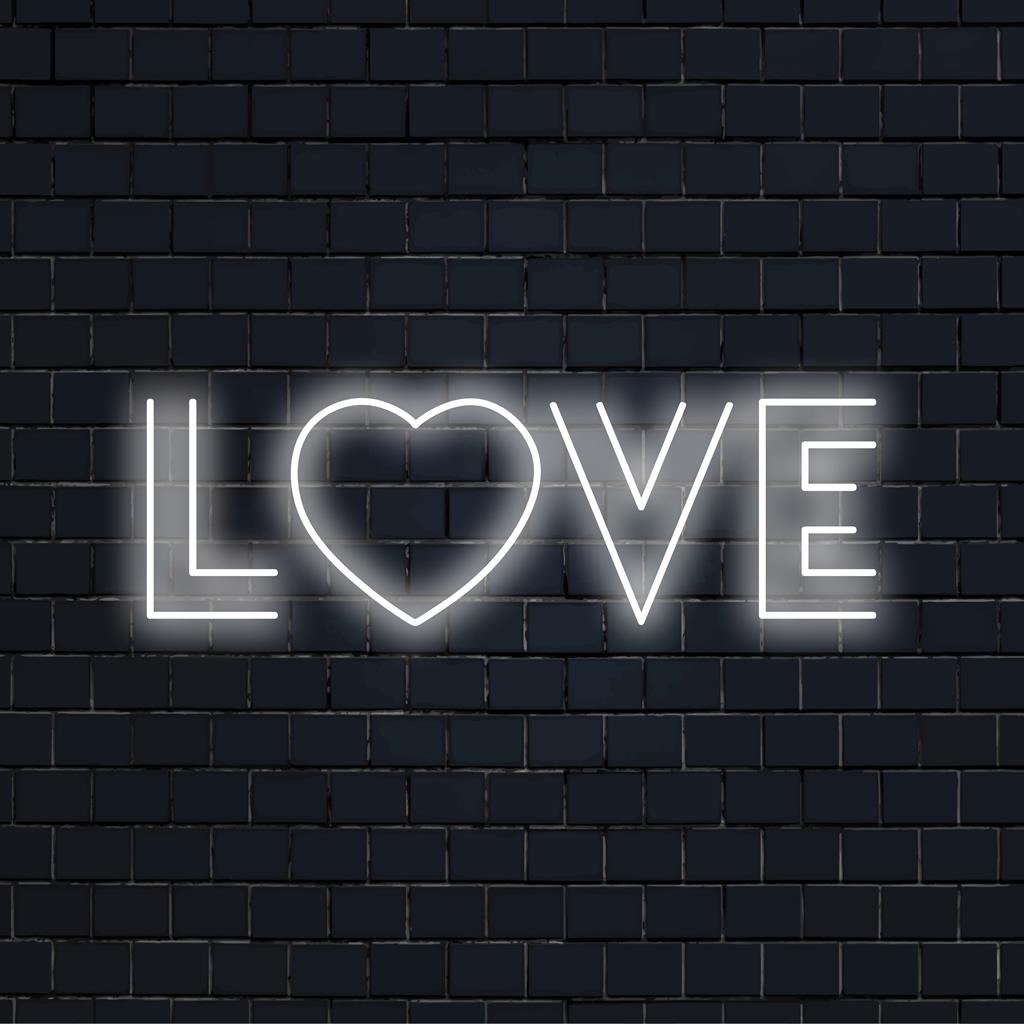 Op maat gemaakt Love LED-neonbord met warm licht, ideaal om uw interieur te verfraaien met een persoonlijke, lichtgevende touch.