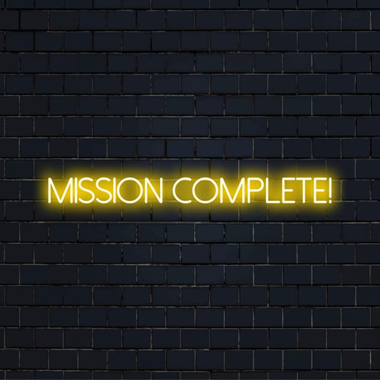 Op maat gemaakt LED-neonbord in de dynamische 'Mission Complete!'-stijl; perfecte neonmuurkunst en unieke decoratieve statement.