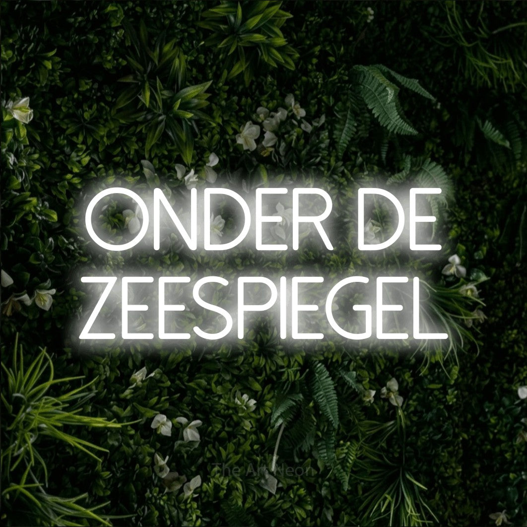 LED neon sign reading “onder de zeespiegel”, arranged in 2 lines.