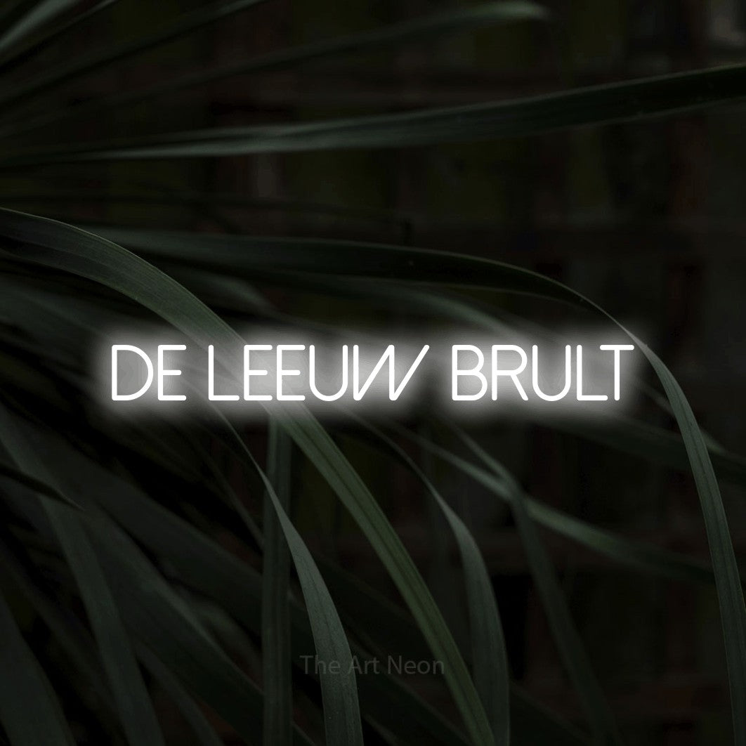 LED neon sign reading “De Leeuw Brult”, arranged in a single line.