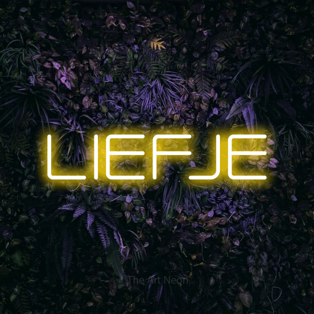 LED neon sign reading “LIEFJE”, arranged in a single line.