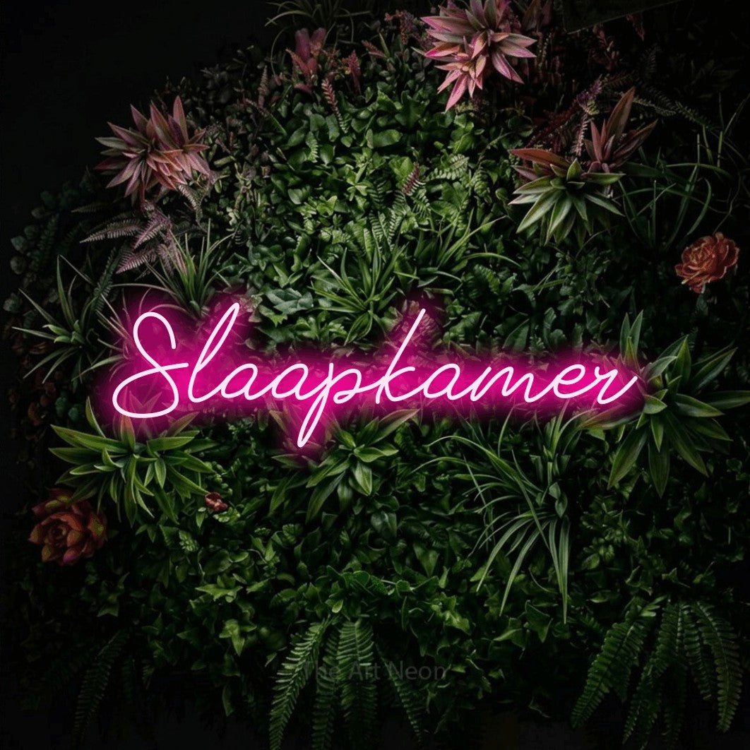 LED neon sign reading “Slaapkamer”, arranged in a single line.