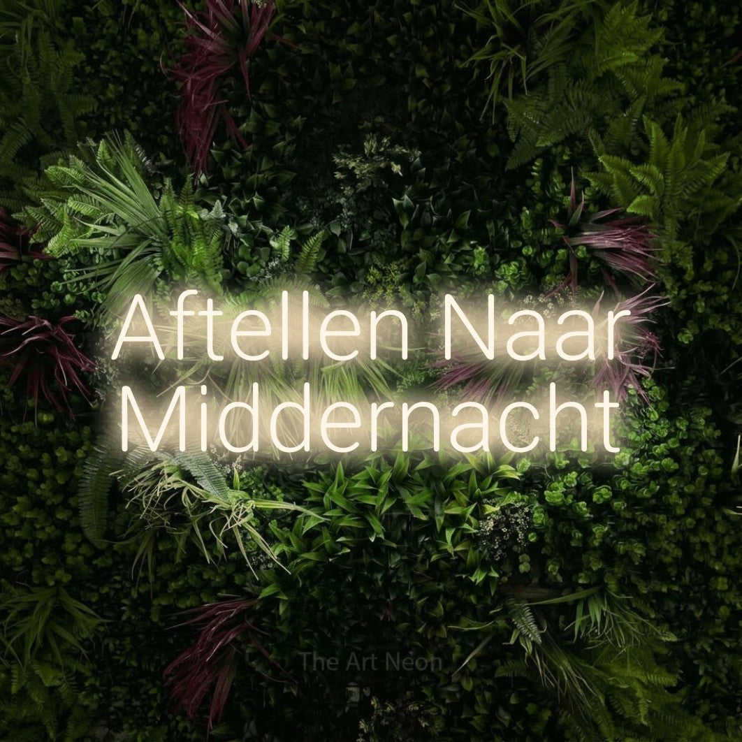 LED neon sign reading “Aftellen Naar Middernacht”, arranged in 2 lines.