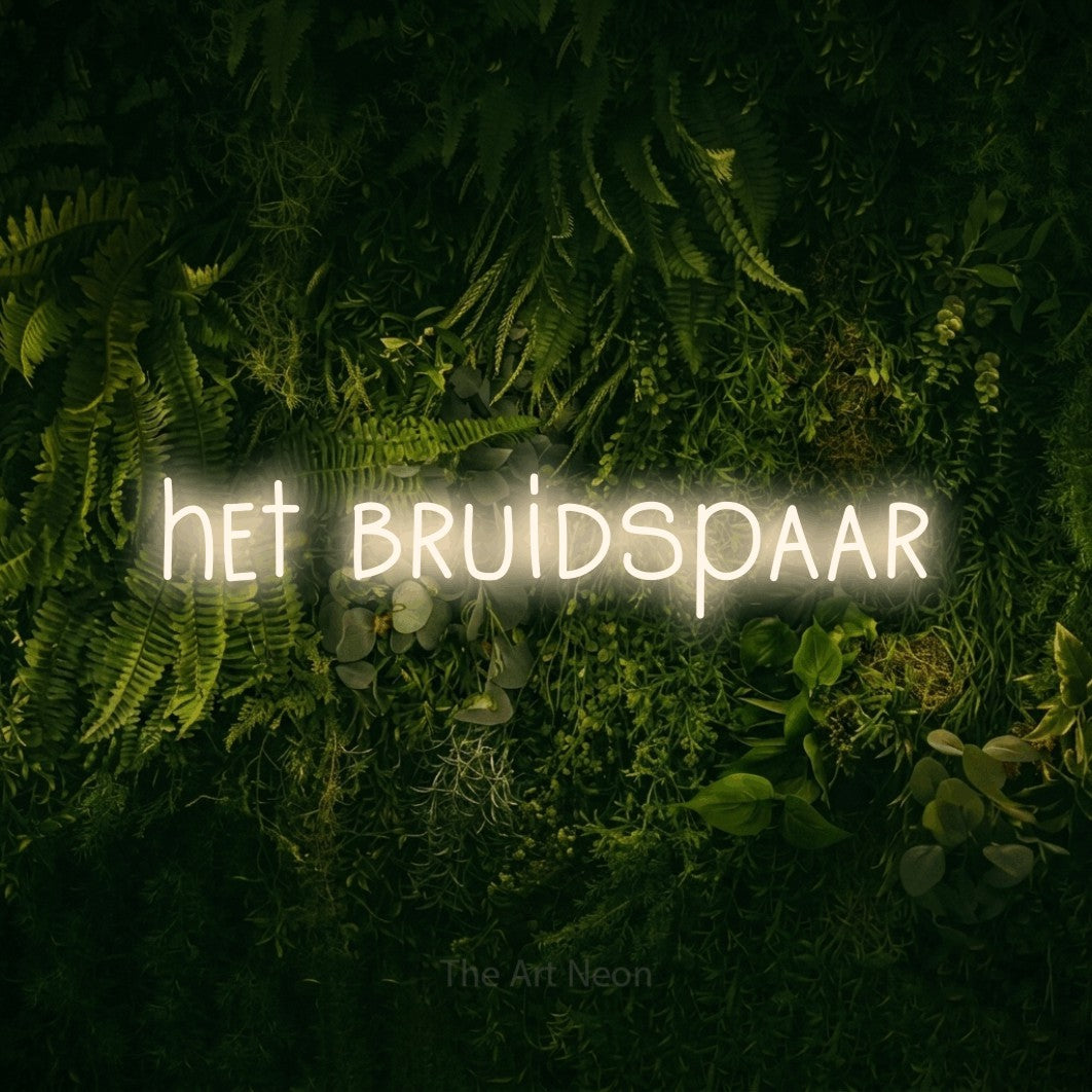 LED neon sign reading “het bruidspaar”, arranged in a single line.