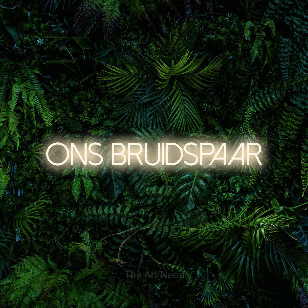 LED neon sign reading “ONS bruidspaar”, arranged in a single line.