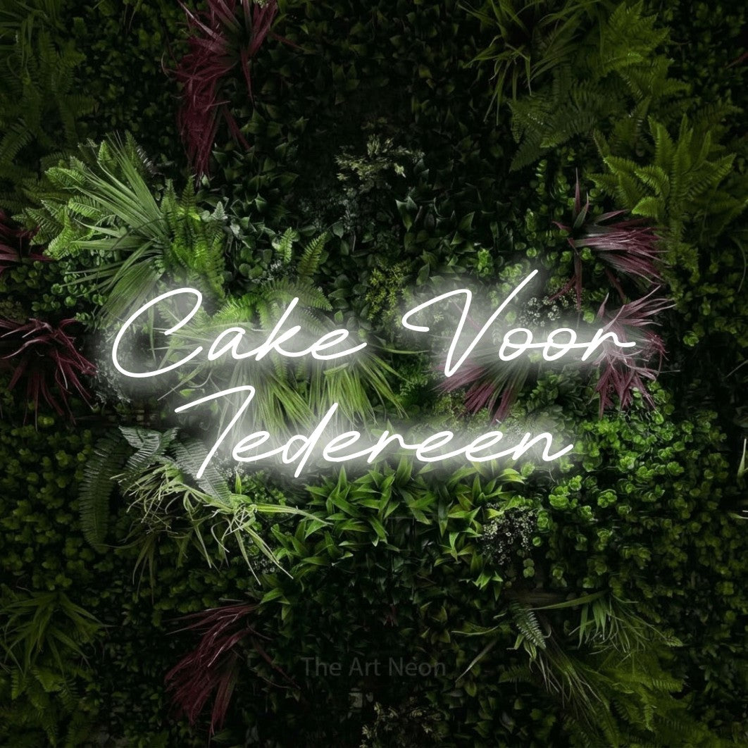 LED neon sign reading “Cake Voor Iedereen”, arranged in 2 lines.