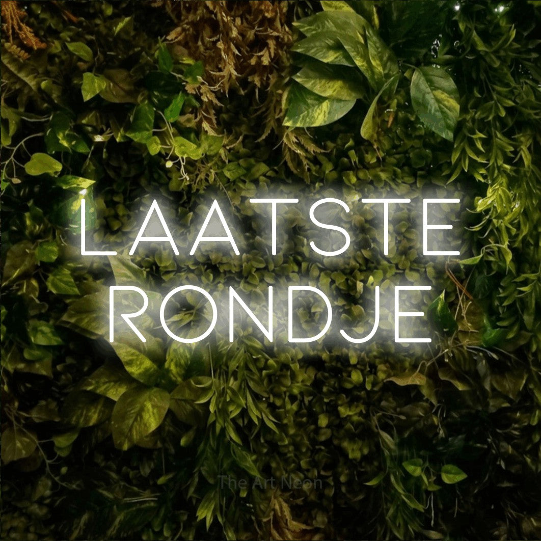 LED neon sign reading “Laatste Rondje”, arranged in 2 lines.