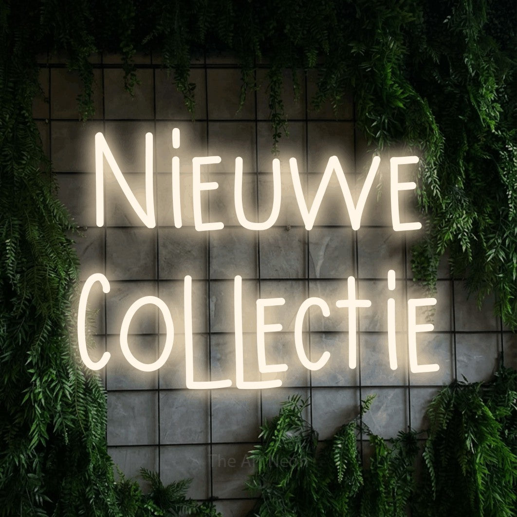 LED neon sign reading “Nieuwe Collectie”, arranged in 2 lines.