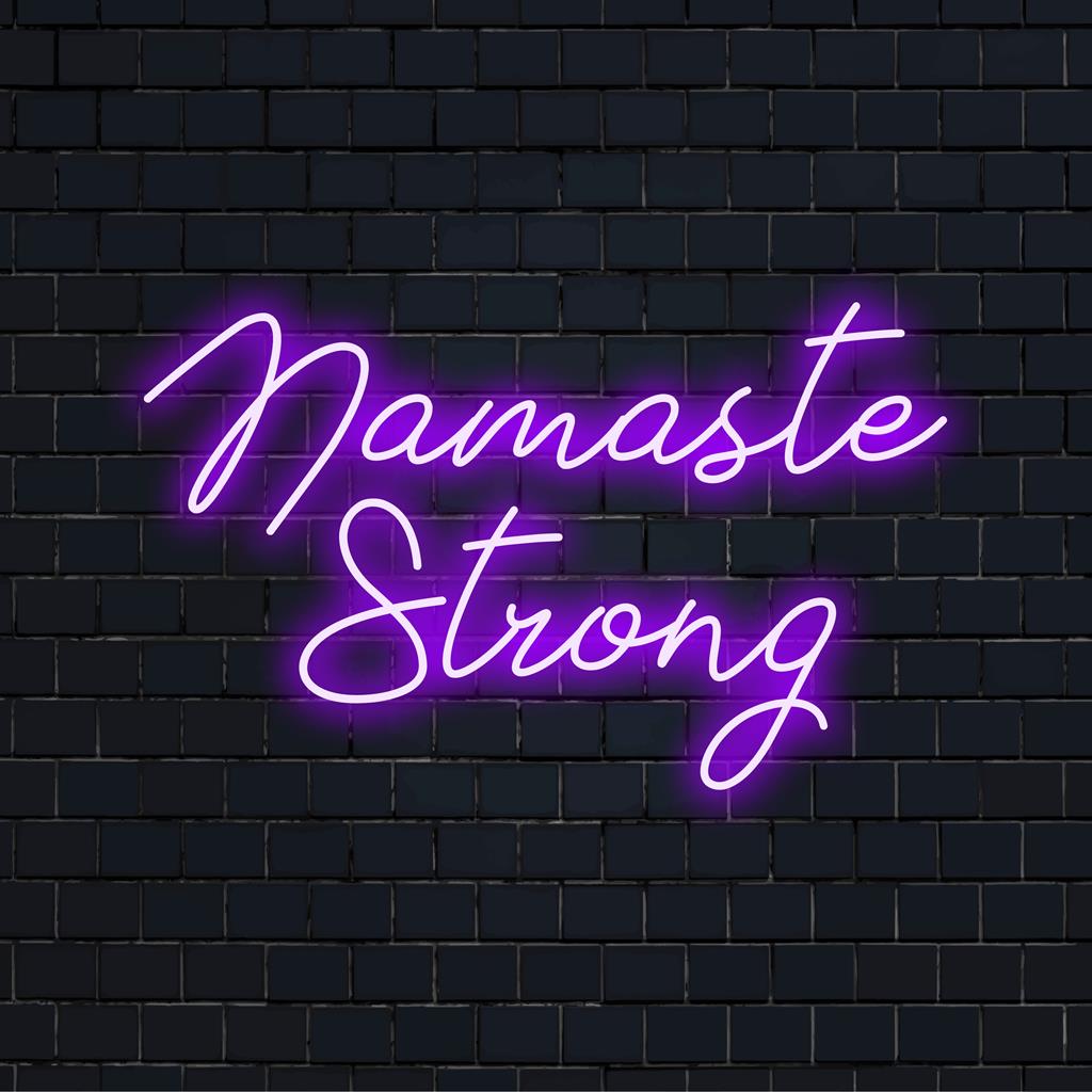 LED-neonbord met de tekst Namaste Strong; perfect voor inspirerende en decoratieve accentverlichting in een aangepast LED-ontwerp.