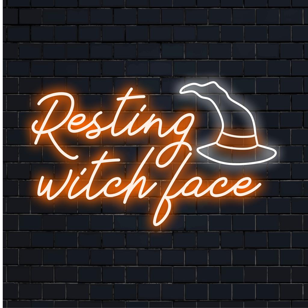 Op maat gemaakt LED-neonbord met Rustend Heksengezicht; levendige neontekstkunst, perfect voor een griezelige neondecoratie. Neonbord op maat gemaakt voor uw ruimte.